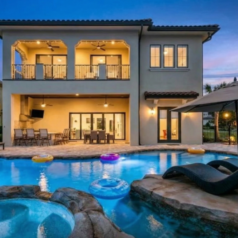 Best Vacation Homes Near Disney World | Dream Vacation
